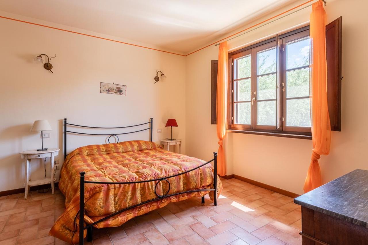 Вилла Casolare Dei Fiori - Mughetto Монтекарло Экстерьер фото