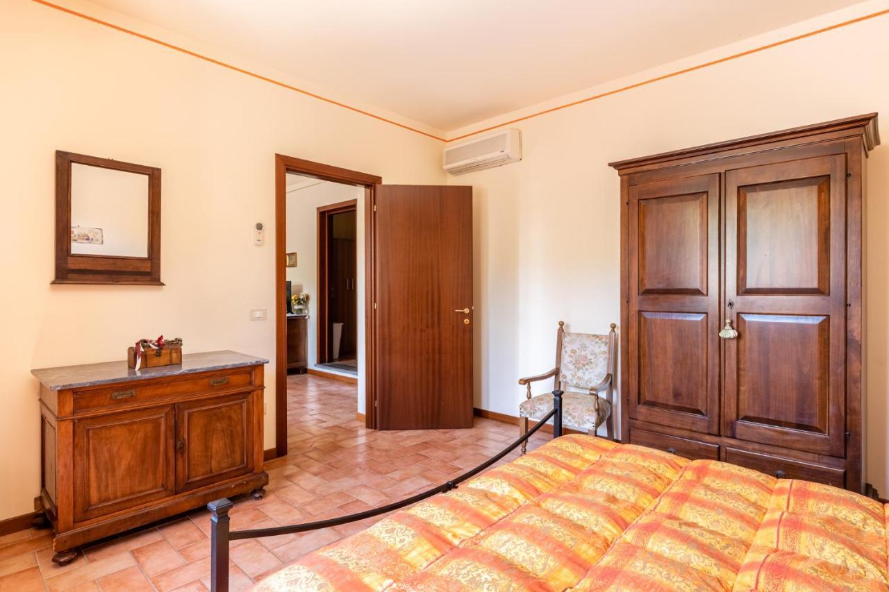 Вилла Casolare Dei Fiori - Mughetto Монтекарло Экстерьер фото
